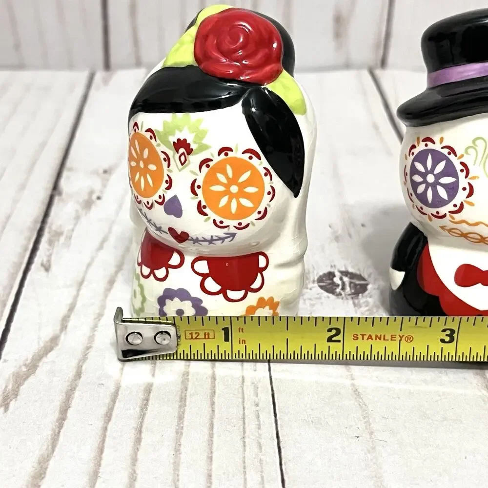 Day Of The Dead Dia De Los Muertaos Bride & Groom Salt & Pepper Shaker Set
